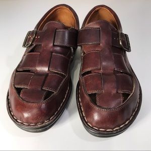 Born brown leather shoes, size 8